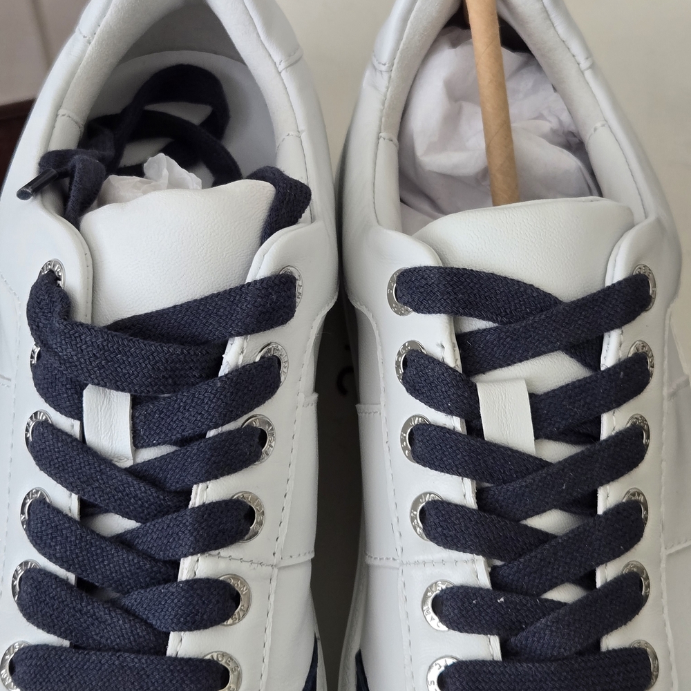 NIB J. Slides Sz 9 Gabbie White and Navy Women's Sneakers - Picture 4 of 4